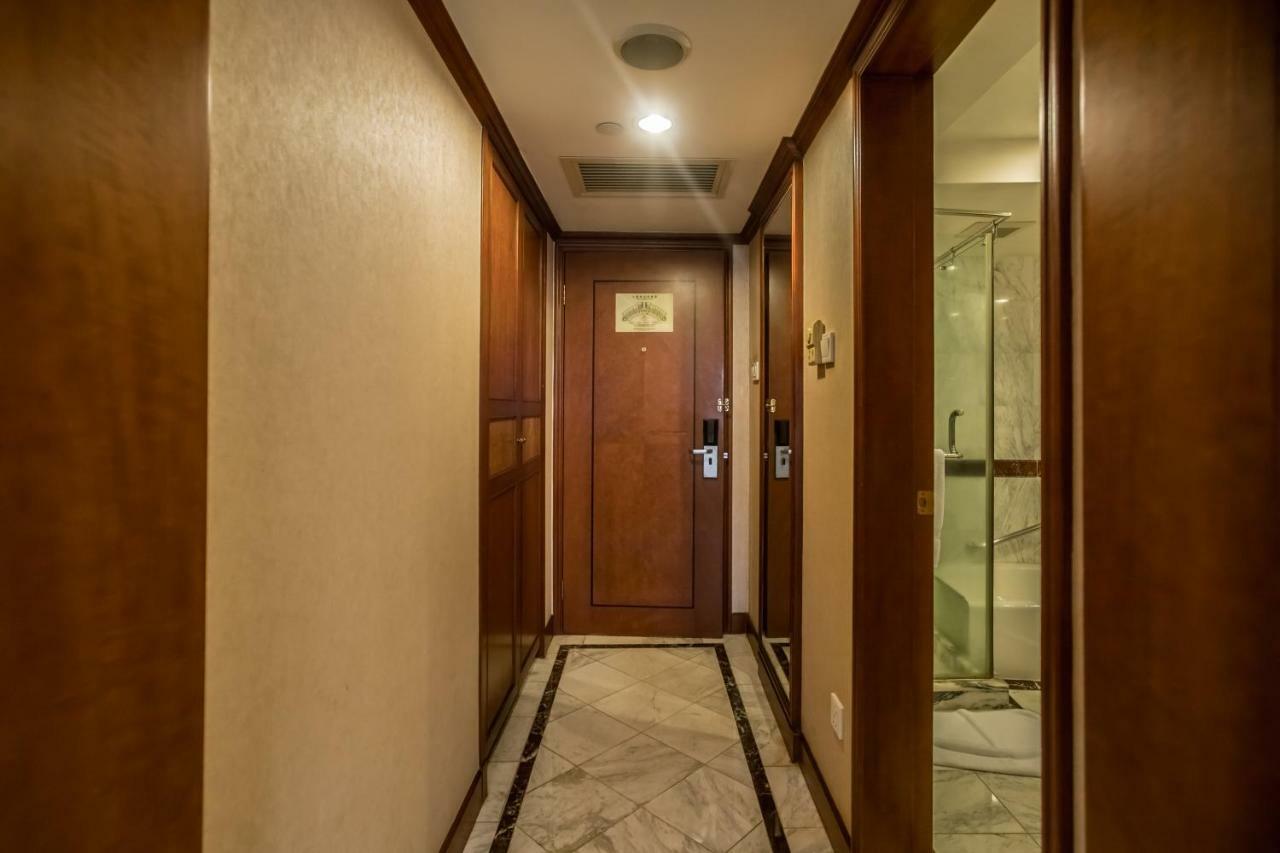 Crowne Plaza Zhanjiang Kang Yi, An Ihg Hotel Екстериор снимка